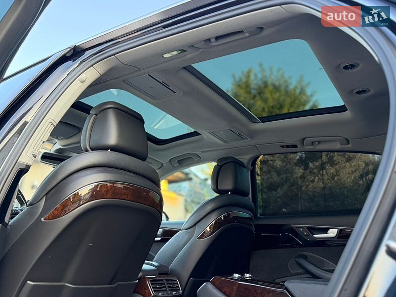 Седан Audi A8 2014 в Одессе