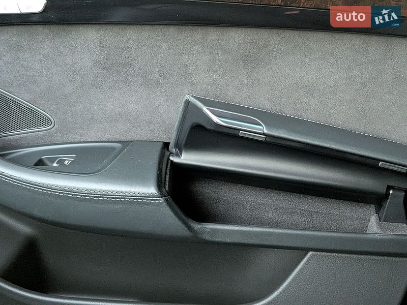 Седан Audi A8 2014 в Борисполі