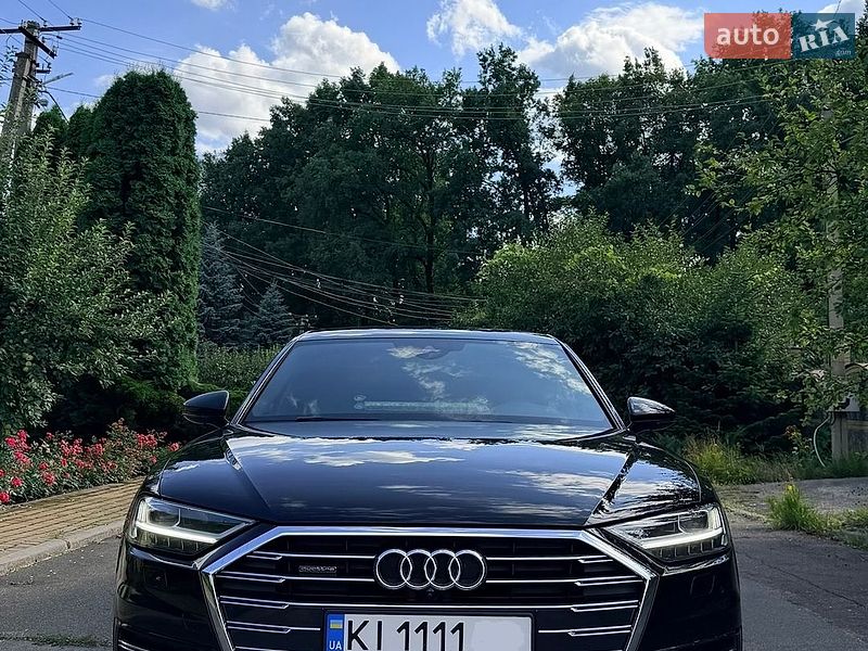 Седан Audi A8 2021 в Киеве