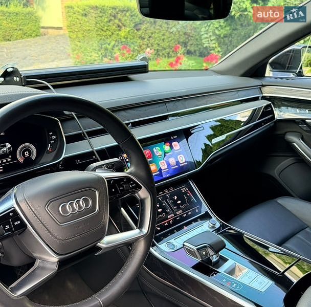Седан Audi A8 2021 в Киеве