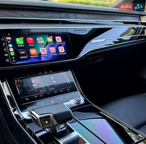 Седан Audi A8 2021 в Киеве