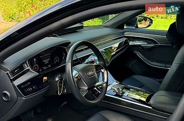 Седан Audi A8 2021 в Киеве