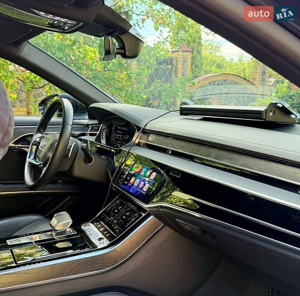 Седан Audi A8 2021 в Киеве
