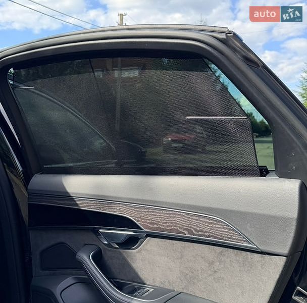 Седан Audi A8 2021 в Киеве