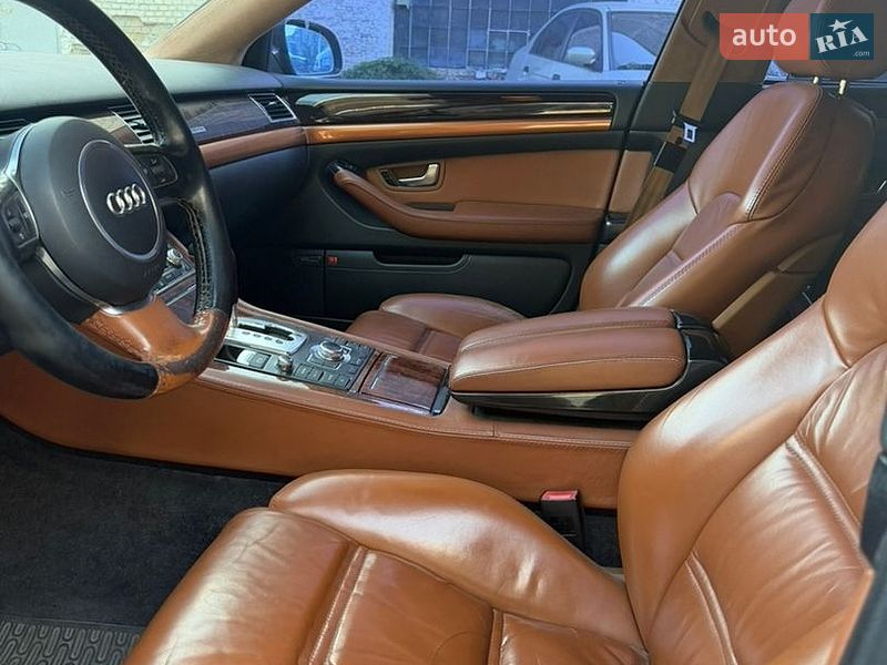 Седан Audi A8 2003 в Києві
