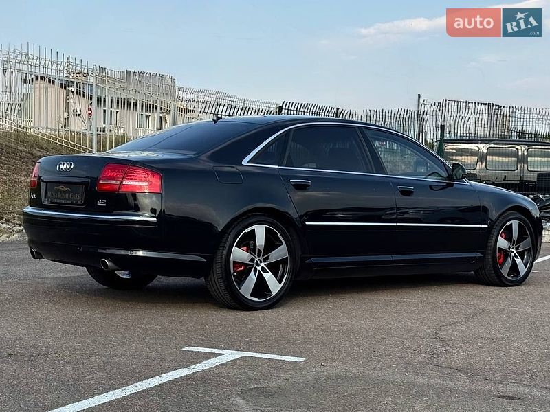 Седан Audi A8 2007 в Києві