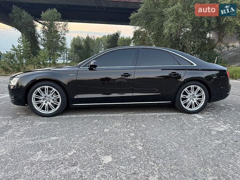 Седан Audi A8 2012 в Києві фото 6 Седан Audi A8 2012 в Києві