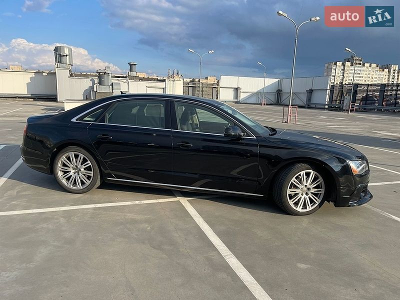 Седан Audi A8 2013 в Киеве