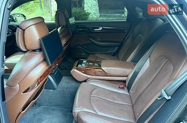 Седан Audi A8 2012 в Львові