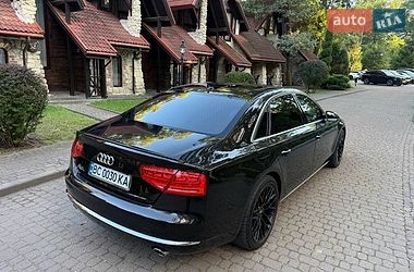 Седан Audi A8 2012 в Львові