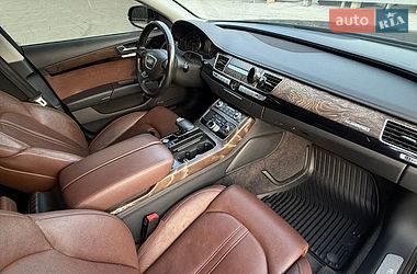 Седан Audi A8 2015 в Киеве