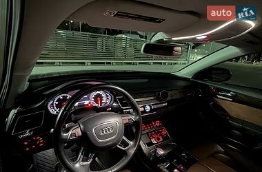 Седан Audi A8 2015 в Киеве