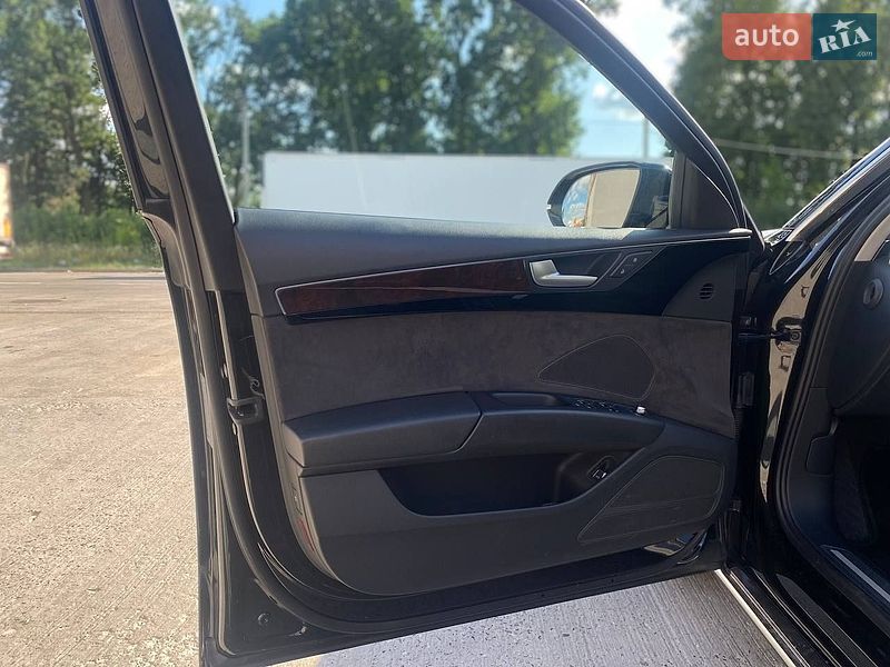 Седан Audi A8 2017 в Києві фото 21 Седан Audi A8 2017 в Києві