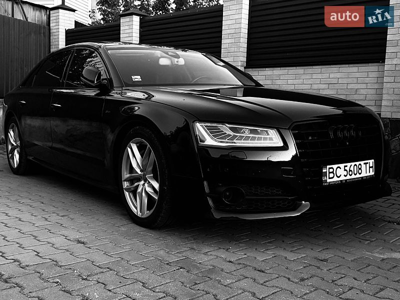 Седан Audi A8 2017 в Хмельницком