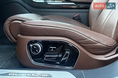 Седан Audi A8 2017 в Хмельницком