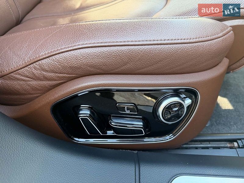 Седан Audi A8 2016 в Києві