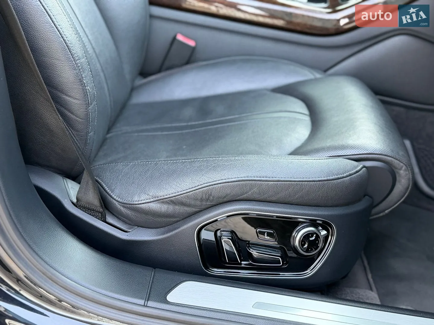 2012 Audi A8 - мініатюра 9