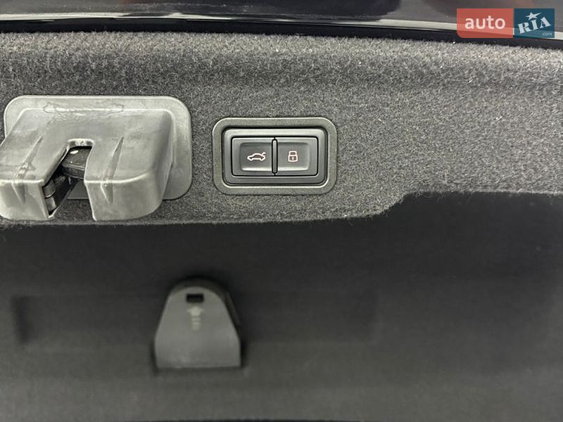 Седан Audi A8 2014 в Одессе фото 37 Седан Audi A8 2014 в Одессе
