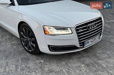 Седан Audi A8 2015 в Луцьку