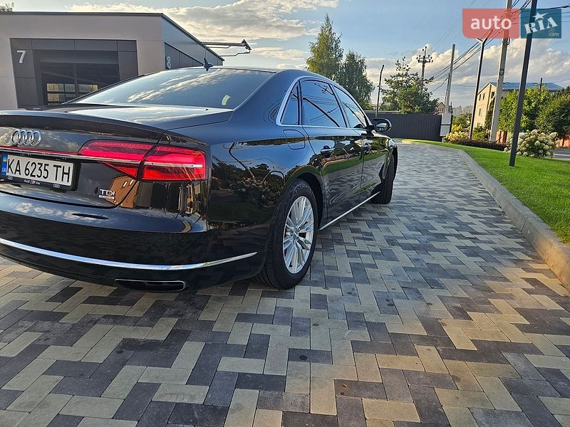 Седан Audi A8 2017 в Києві