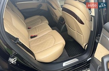 Седан Audi A8 2010 в Мукачево