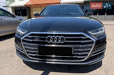 Седан Audi A8 2018 в Киеве