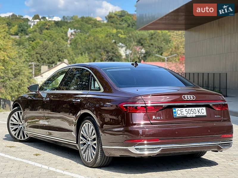 Седан Audi A8 2018 в Чернівцях