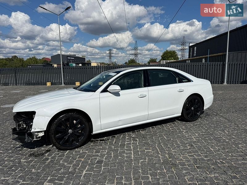 Седан Audi A8 2017 в Києві