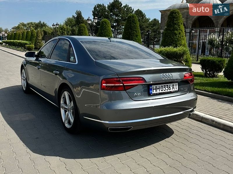 Седан Audi A8 2015 в Одессе