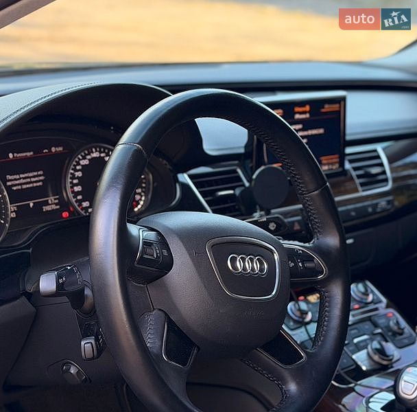 Седан Audi A8 2017 в Киеве фото 5 Седан Audi A8 2017 в Киеве