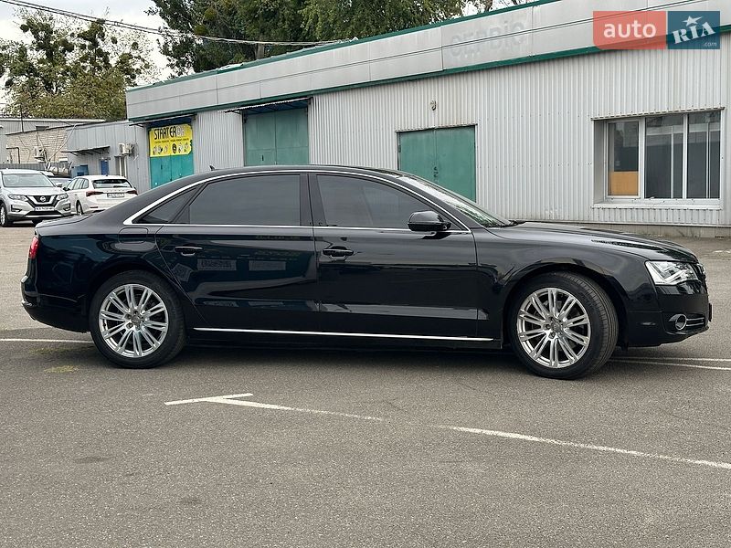 Седан Audi A8 2014 в Киеве