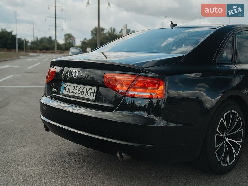 Седан Audi A8 2014 в Ирпене