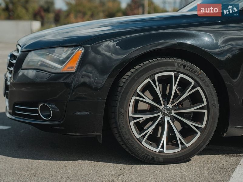 Седан Audi A8 2014 в Ирпене