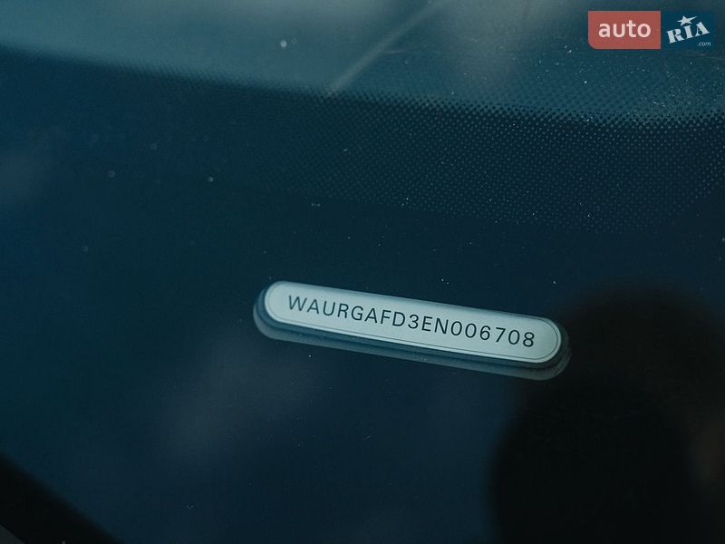 Седан Audi A8 2014 в Ирпене
