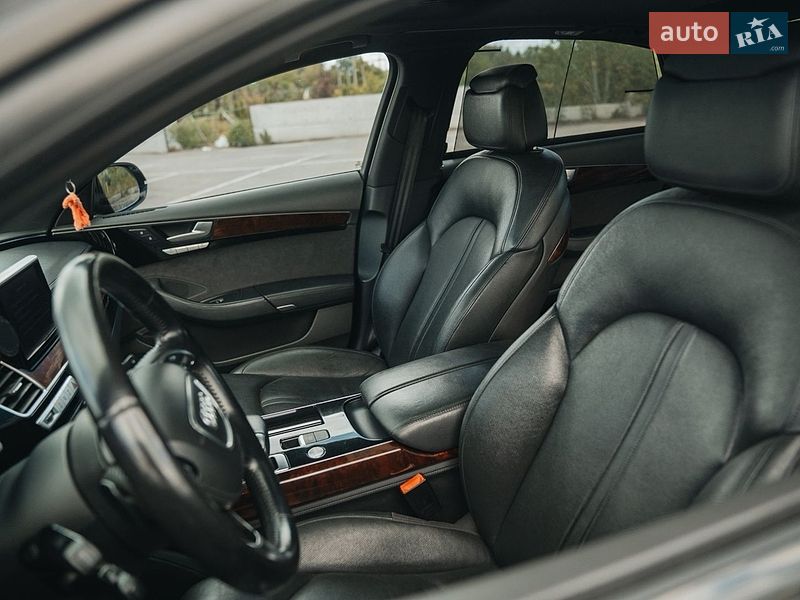 Седан Audi A8 2014 в Ирпене