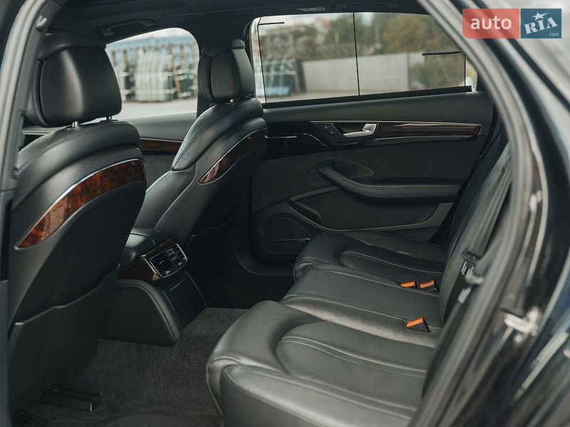 Седан Audi A8 2014 в Ирпене