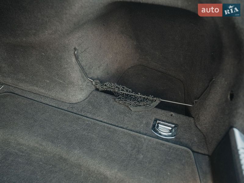 Седан Audi A8 2014 в Ирпене