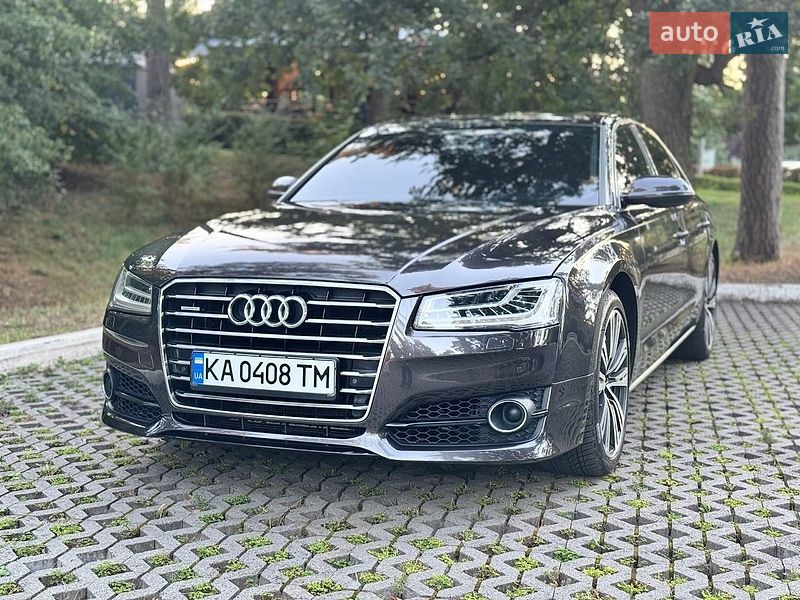 Седан Audi A8 2015 в Киеве