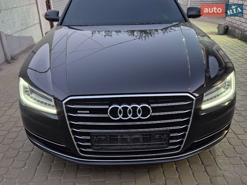 Седан Audi A8 2017 в Днепре фото Седан Audi A8 2017 в Днепре