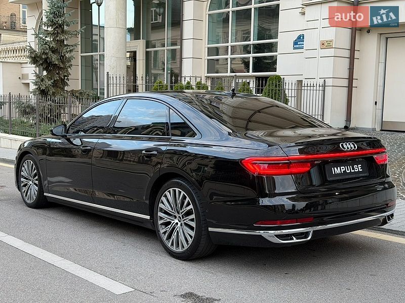 Седан Audi A8 2021 в Києві