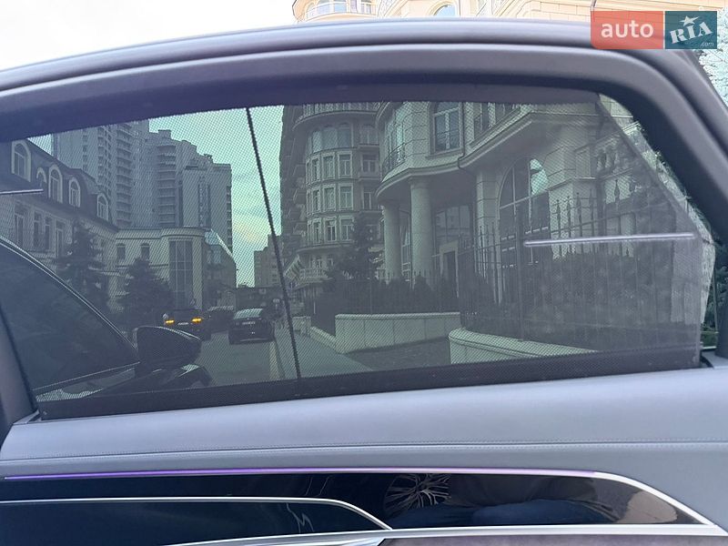 Седан Audi A8 2021 в Києві