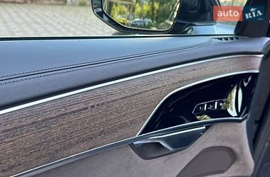 Седан Audi A8 2018 в Дніпрі