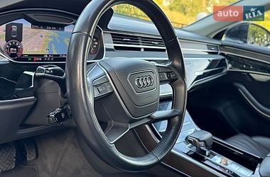 Седан Audi A8 2018 в Дніпрі