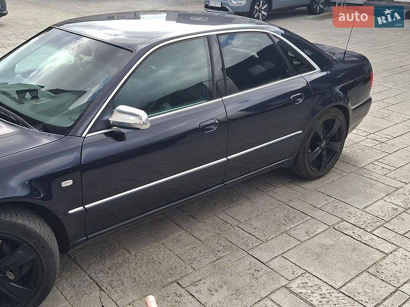 Седан Audi A8 2000 в Николаеве