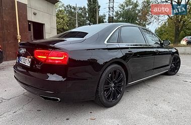 Седан Audi A8 2013 в Днепре