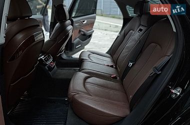 Седан Audi A8 2013 в Днепре