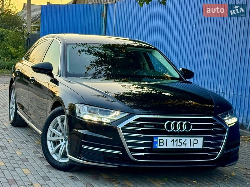 Седан Audi A8 2018 в Дніпрі
