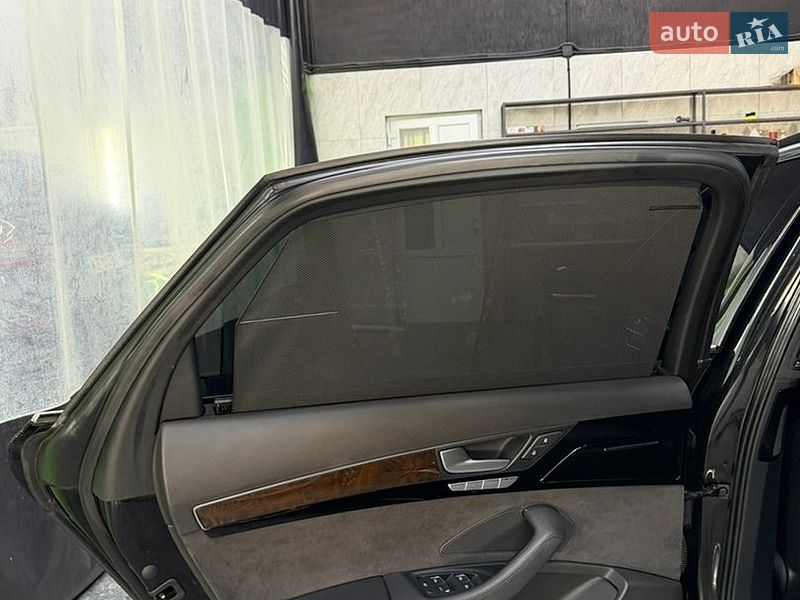 Седан Audi A8 2013 в Надворной