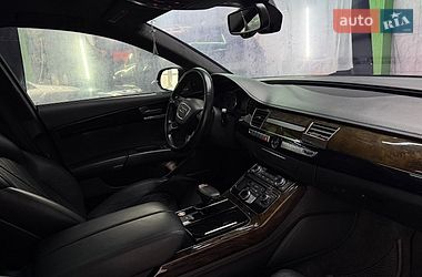 Седан Audi A8 2013 в Надворной