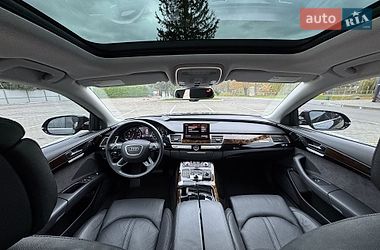 Седан Audi A8 2018 в Луцке